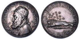 STATO PONTIFICIO. LEONE XI (Alessandro de' Medici), dal 1 al 27 Aprile 1605. Medaglia in argento 1605/A. I. Elezione e prematura scomparsa del Pontefi...