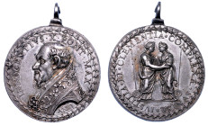 STATO PONTIFICIO. INNOCENZO X (Giovanni Battista Pamphilj ), 1644-1655. Medaglia in argento A. II (1646). La Pace di Castro.
