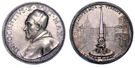 STATO PONTIFICIO. INNOCENZO X (Giovanni Battista Pamphilj ), 1644-1655. Medaglia annuale in argento A. VIII (1648). Per i nuovi lavori in Piazza Navon...