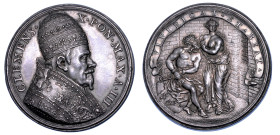 STATO PONTIFICIO. CLEMENTE X (Emilio Altieri), 1670-1676. Medaglia in argento 1672/A. III. Opere di carità del Pontefice verso i suoi sudditi.