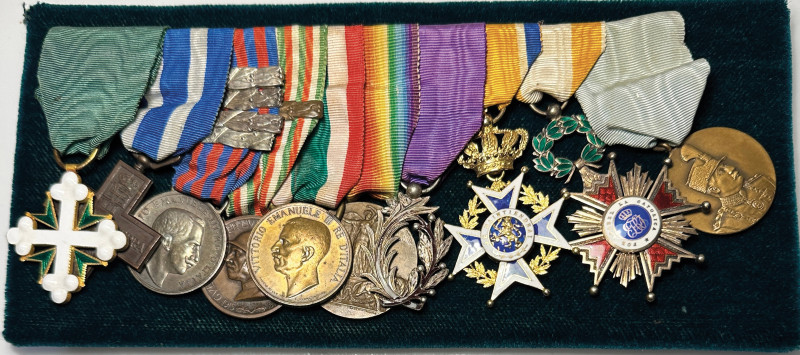 VARIE.

Parure con dieci onorificenze.

Croce da Cavaliere dell’Ordine dei S...