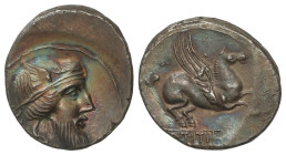 ROMAN COINS: ROMAN REPUBLIC

Denario. 90 a.C. TITIA. Q. Titius. Anv.: Cabeza del dios Mutinus Titinus a derecha. Rev.: Pegaso a derecha debajo Q. TI...