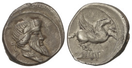 ROMAN COINS: ROMAN REPUBLIC

Denario. 90 a.C. TITIA. Q. Titius. Anv.: Cabeza del dios Mutinus Titinus a derecha. Rev.: Pegaso a derecha debajo Q. TI...