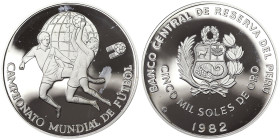 Peru, 5000 Soles De Oro, 1982, World Football Championship. Mintage: 8.300 pcs. Ag.925 23,37 g, KM 285, PROOF