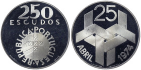 Portugal, 250 Escudos, 1976, REVOLUTION OF APRIL 25, 1974. Mintage: 10.000 pcs. Ag.680 25,00 g, Hairlines, KM 604, PROOF