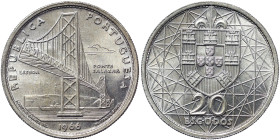 Portugal, 20 Escudos, 1966, Salazar Bridge. Ag.650 10,12 g, KM 592, UNC