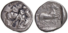 § TESSAGLIA Larissa (circa 460-440 a.C.) Dramma - Un uomo cerca di atterrare un toro a dx. R/ Cavallo andante a dx - S.Cop. 98 e suc. AG (g 5,84) Meta...