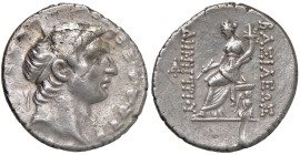 § SIRIA Demetrio I (162-150 a.C.) Tetradramma - Testa diademata a dx in corona - R/ La Tyche seduta a sx - S.Cop. 230 e suc. AG (g 16,54) Pesante graf...