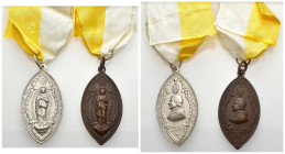Pio IX (Giovanni Maria Mastai Ferretti) 1846-1870 - Lotto di 2 medaglie 1853 - Ag (gr. 15,90; 45x25); AE (gr. 13,02; Ø mm 45x25)

SPEDIZIONE SOLO IN...