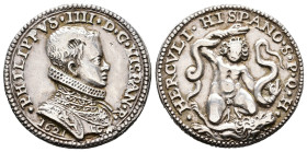 Historiepenningen - 1621 - Medal 'Aantreden van Philips IV als Koning van Spanje' (vL.133-2: made in Hainaut) - Obv. Armoured bust right with high col...