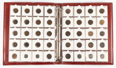 Medals in albums - Miscellaneous - Two albums containing in total appr. 570 various medals and tokens, including popes, dictators, consumption and tel...
