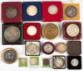 Medals in boxes - Miscellaneous - Surprising lot of 18 medals, mostly silver, incl. Belgium '100th Anniversary Société Générale 1922', 'Willem de Zwij...