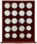 Medals in boxes - Miscellaneous - Wooden cassettes with medals in silver