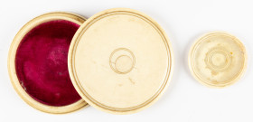 Coin supplies - Large bone medal box for (gold) medals 68 mm, 18th - early 19th century - added a bone lid 35 mm