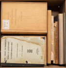 Literature - Netherlands - Interesting lot of 20 books on economic, monetary and banking history of the Dutch East Indies, incl. 'Billiton Maatschappi...