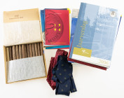 Literature - Netherlands - Lot 'Muntverslagen' (42x, between 1984 and 2011, some with medal), 'Muntpers' many, incl. nrs. 1-25 bound, 2 neckties 'De K...