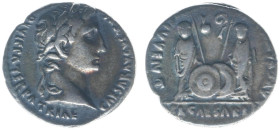 Roman Imperial Coinage - Augustus (27 BC - 14 AD) - AR Denarius (Lugdunum 2 BC-AD 4, 3.62g) - CAESAR AVGVSTVS DIVI F PATER PATRIAE Laureate bust right...