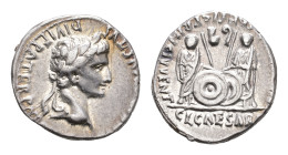 Roman Imperial Coinage - Augustus (27 BC - 14 AD) - AR Denarius (Lugdunum 2 BC-AD 4, c. 3.83g) - CAESAR AVGVSTVS DIVI F PATER PATRIAE Laureate bust ri...
