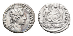 Roman Imperial Coinage - Augustus (27 BC - 14 AD) - AR Denarius (Lugdunum 2-1 BC, 3.49g) - CAESAR AVGVSTVS DIVI F PATER PATRIAE Laureate head right / ...