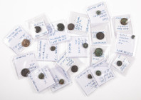 Ancient coins in lots - Greek / Hellenistic coinage - A nice collection of coinage of Aiolis and Troas, small Greek bronzes: Aiolis with 3 x Aigai (Au...