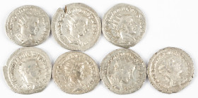 Ancient coins in lots - Roman coinage - A nice lot Antoniniani of Gordianus Pius III, all coins with different reverses, and all in nice grades - in t...