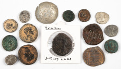 Ancient coins in lots - Miscellaneous coinage - A mixed lot ancient coins: 3 Byzantine Follis, a Sassanian AR Drachm (Hormizd IV, damaged), 3 Roman De...