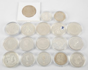 Coins world in boxes - Africa - Lot with many modern silver BU and Proof coins of Mauritius, Namibia, Zambia, St. Helena, Uganda etc., majority in cap...