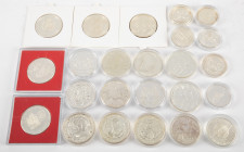 Coins world in boxes - Cuba - Lot with many modern silver BU and Proof coins of Cuba, almost all in capsules