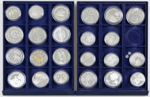 Coins world in boxes - Euro's - Box with 2 cassets commemorative silver Euro coins a.w. Ireland, San Marino, Greece, Finland, France, Germany, Austria...