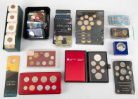 Coins world in boxes - Euro's - Box with Euro coins, Euro sets and Euro cards incl. Andorra, Vatican, Germany, Belgium, France, Luxembourg, etc., adde...