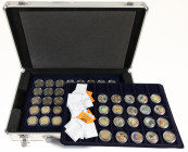 Coins world in boxes - Euro's - Silver case with 2 Euro coins, some coloured