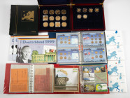 Coins world in big boxes - cannot be shipped - Miscellaneous - Banana box with Word coins, medals and coin sets incl. Germany, Netherlands with 5 Euro...