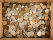 Coins world in big boxes - cannot be shipped - Kilos - Box with World coins sorted in smaller boxes a.w. Germany, Belgium, Austria, England, Netherlan...
