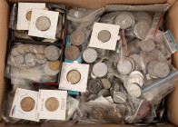Coins world in big boxes - cannot be shipped - Kilos - Box with World coins incl. France, Cook Islands, China, Czechoslovakia, Chile, Colombia, Taiwan...