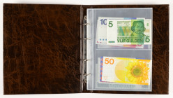 Banknotes Netherlands and Oversea in albums - Netherlands - Collection Netherlands in high quality aw. 5 Gulden 1973 Vondel, 50 Gulden 1982 Zonnebleom...