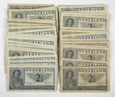 Banknotes Netherlands and Oversea in boxes - Netherlands - 2½ Gulden 1949 Queen Juliana (Mev. 16-1b / AV 14.1a / PL17a / Pick 73) - Total 100 pieces.