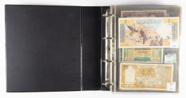 Banknotes world in albums - World - Beautiful collection of many better world currency among which Algeria, Belgian Congo, Faeroe, Fr Eq Africa, fr So...