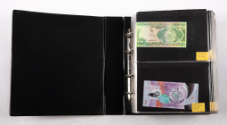 Banknotes world in albums - World - Dealer Stockbook by alphabet holding approx. 300 mainly UNC World Currency from Vanuatu to Zimbabwe, different yea...