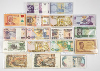 Banknotes world in boxes - Africa - Box banknotes Africa among which Mali P. 2 (20x), Algeria P. 128 (20x), P. 130 (30x), Guinea, Malawi, Nigeria, Zam...