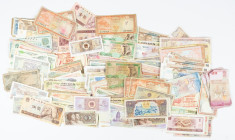 Banknotes world in boxes - Asia - Lot with c. 320 banknotes Asia