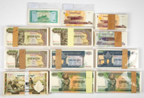 Banknotes world in boxes - Cambodia - Box banknotes Cambodia in bundles P. 4 (30), P. 8c (300), P. 12b (200), P. 14a (50) not UNC, P. 16b (200), P. 52...