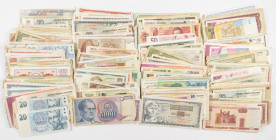 Banknotes world in boxes - Eastern Europe - Lot with c. 355 banknotes Eastern Europe