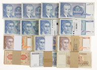 Banknotes world in boxes - Yugoslavia - Box banknotes Yugoslavia: 14 bundles of 100 pcs., 7 different types - Total 1.400 pcs. in various condition