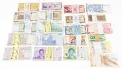 Banknotes world in boxes - World - Lot of 20 (in)complete UNC bundles aw. Belarus, Cambodia, China, Finland, Iran, Syria, Ukraine, Uzbekistan & Yugosl...