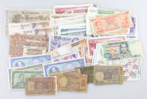 Banknotes world in boxes - World - Box of over 135 pieces including Belgium, Ireland, Aruba, Spain, Romania, Austria etc. Also redeemables included.