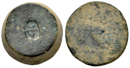 Private weight with surmounted T of O (Toledo) from the XVI century. Same specimen reproduced in the book by Braña and others “Las pesas monetarias. W...
