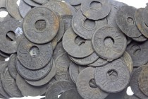 PALEMBANG. Lot of 116 tin Pitis Teboh. Pre-Dutch issues struck under Muhammad Bahudin (1776-1804) and Muhammad Bahudin II (1805-1821). Unsearched lot....