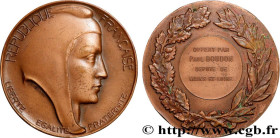 V REPUBLIC
Type : Médaille, Offerte par le sénateur Paul Boudon  
Date : 1973 
Mint name / Town : Monnaie de Paris 
Metal : bronze 
Diameter : 50  mm
...