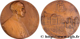 BELGIUM - KINGDOM OF BELGIUM - ALBERT I
Type : Médaille, Construction du collège Cardinal Mercier 
Date : 1926 
Metal : bronze 
Diameter : 59,5  mm
En...
