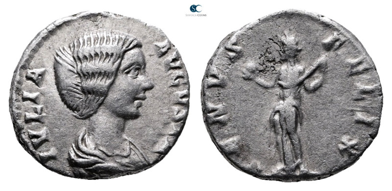 Julia Domna. Augusta AD 193-217. Rome
Denarius AR

18 mm, 3,32 g



Very ...
